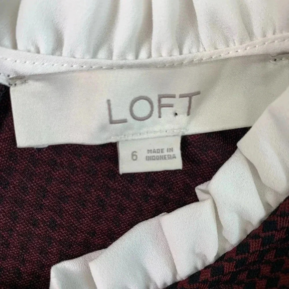 LOFT Houndstooth Tunic Shift Knit Dress Short sleeve Ruffle Neck Burgundy Size 6 - Picture 14 of 14